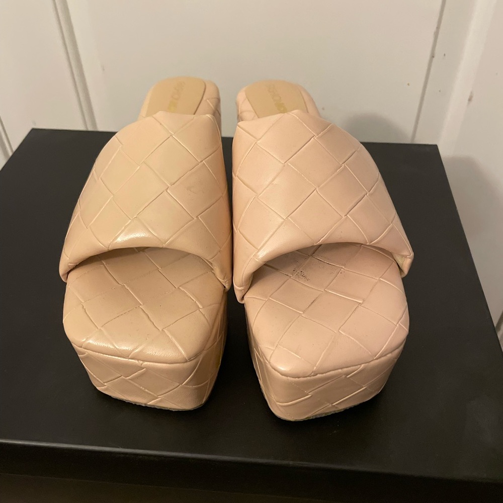 Nude platform shoes